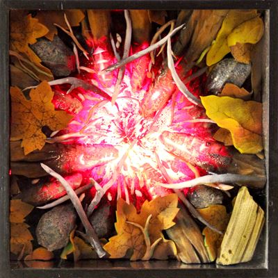 Fuoco (poliuretano espanso con illuminazione elettrica integrata)
